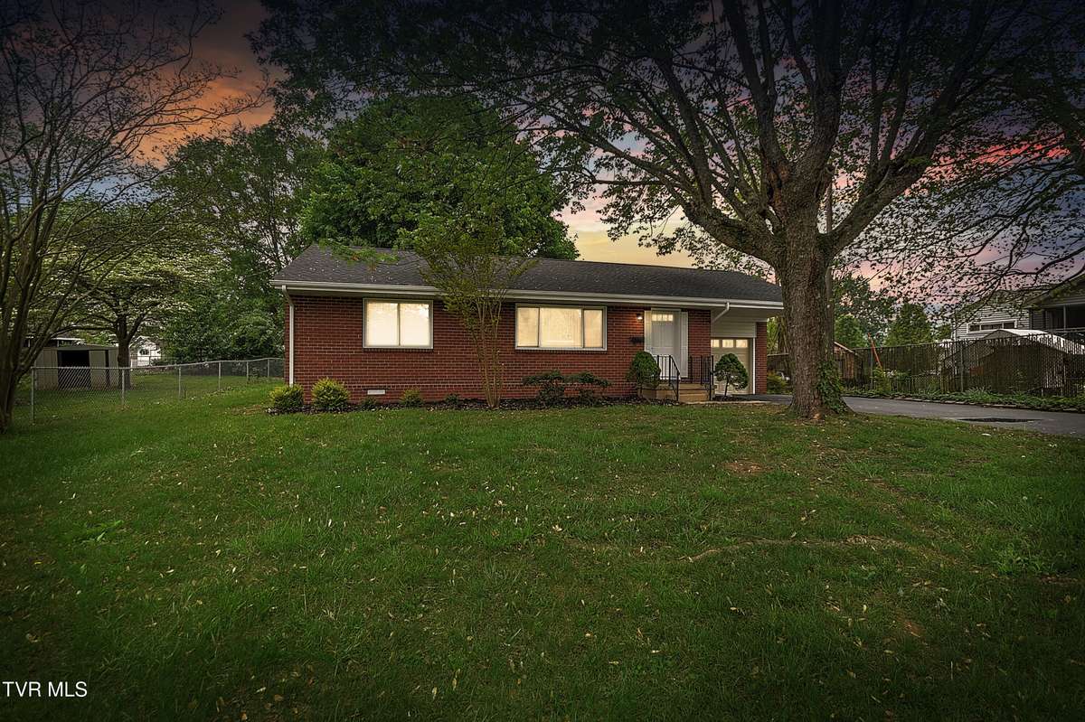 Kingsport, TN 37660,1313 Putnam ST
