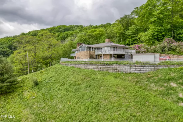 Roan Mountain, TN 37687,1010 Heaton Creek RD