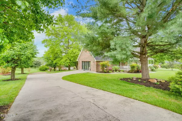 Kingsport, TN 37660,1204 Timberidge TRL