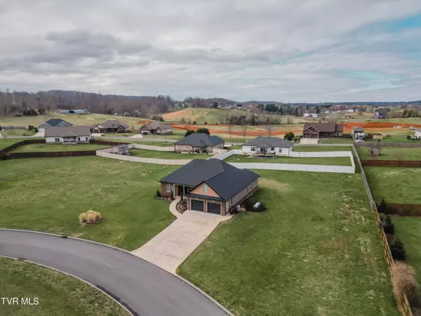 Jonesborough, TN 37659,582 Brady WAY