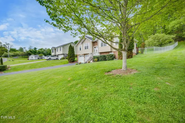 Blountville, TN 37617,113 Millard LN