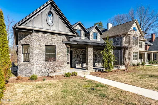 112 Chestnut ST, Johnson City, TN 37604