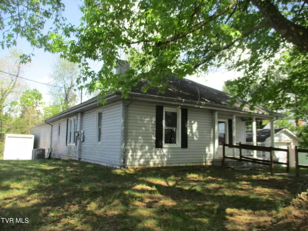 Bristol, TN 37620,1209 Golf ST