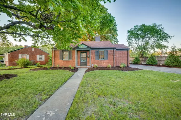 1253 Morningside CIR, Kingsport, TN 37664