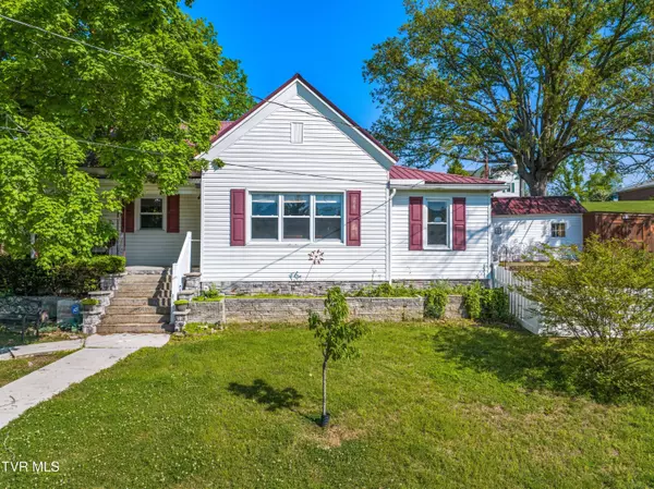 122 Highland AVE, Bulls Gap, TN 37711