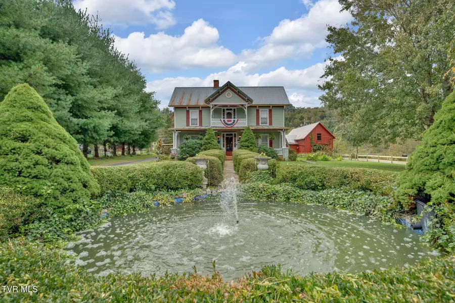 8712 Highway 19-E, Roan Mountain, TN 37687