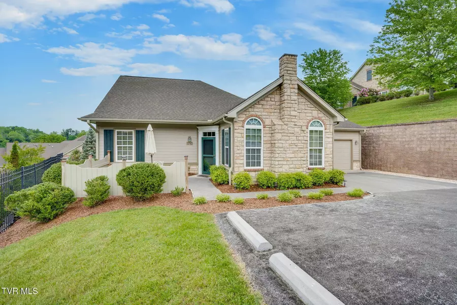 1710 Skyland Falls CT #1710, Kingsport, TN 37664