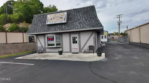 Kingsport, TN 37660,1530 Bridgewater LN