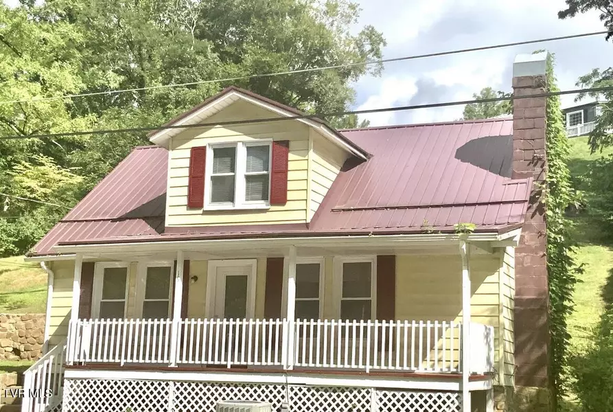 19 Albemarle ST, Big Stone Gap, VA 24219