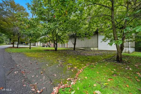 Norton, VA 24273,6430 Hoot Owl Hollow RD