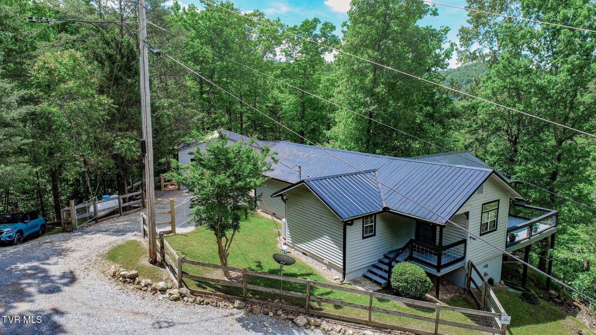 Cosby, TN 37722,2975 Arch Rd