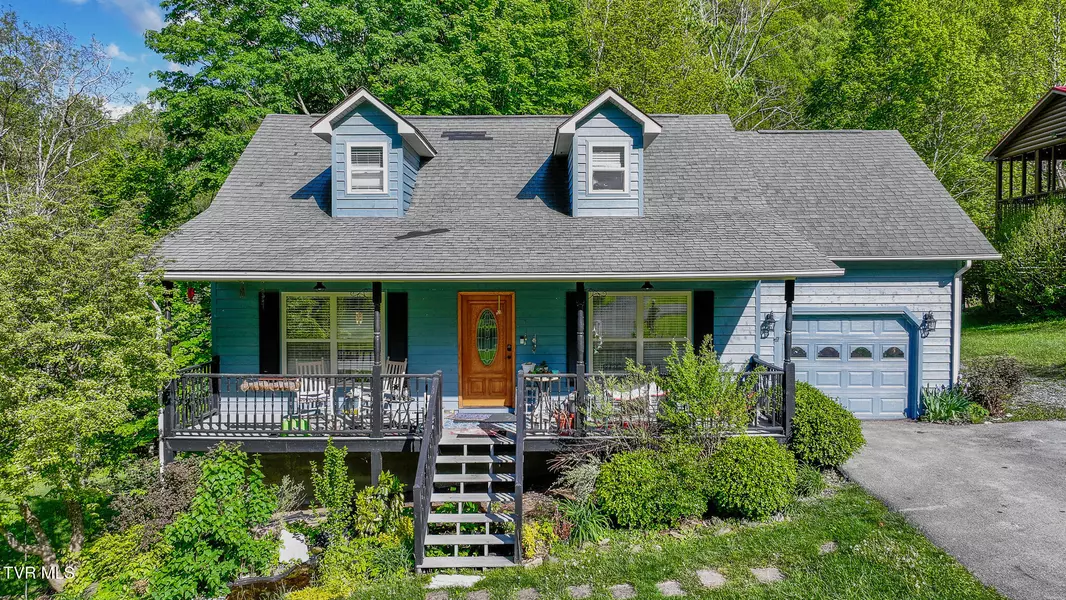 119 Seth ST, Roan Mountain, TN 37687
