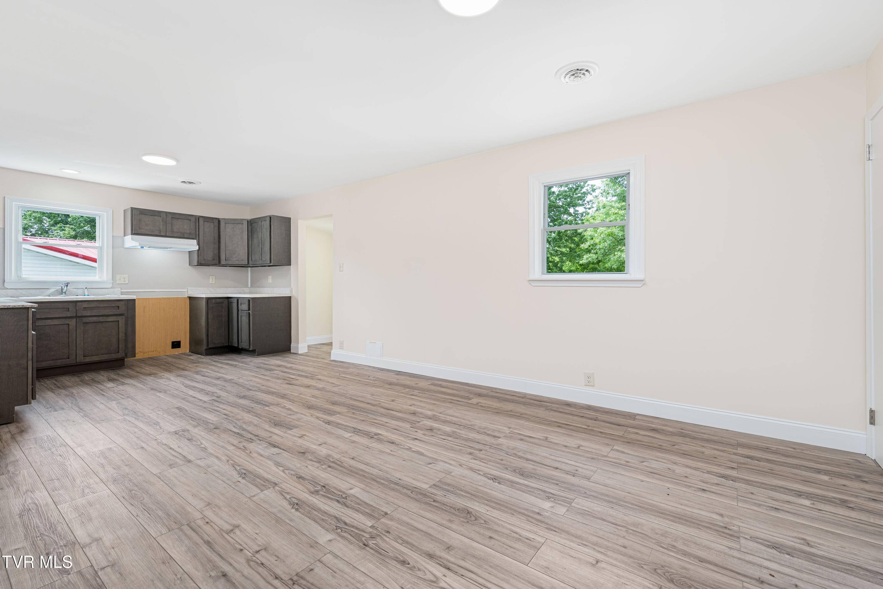 Elizabethton, TN 37643,705 Holston AVE