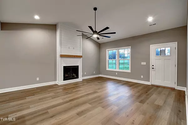 Afton, TN 37616,275 Greenwood RD