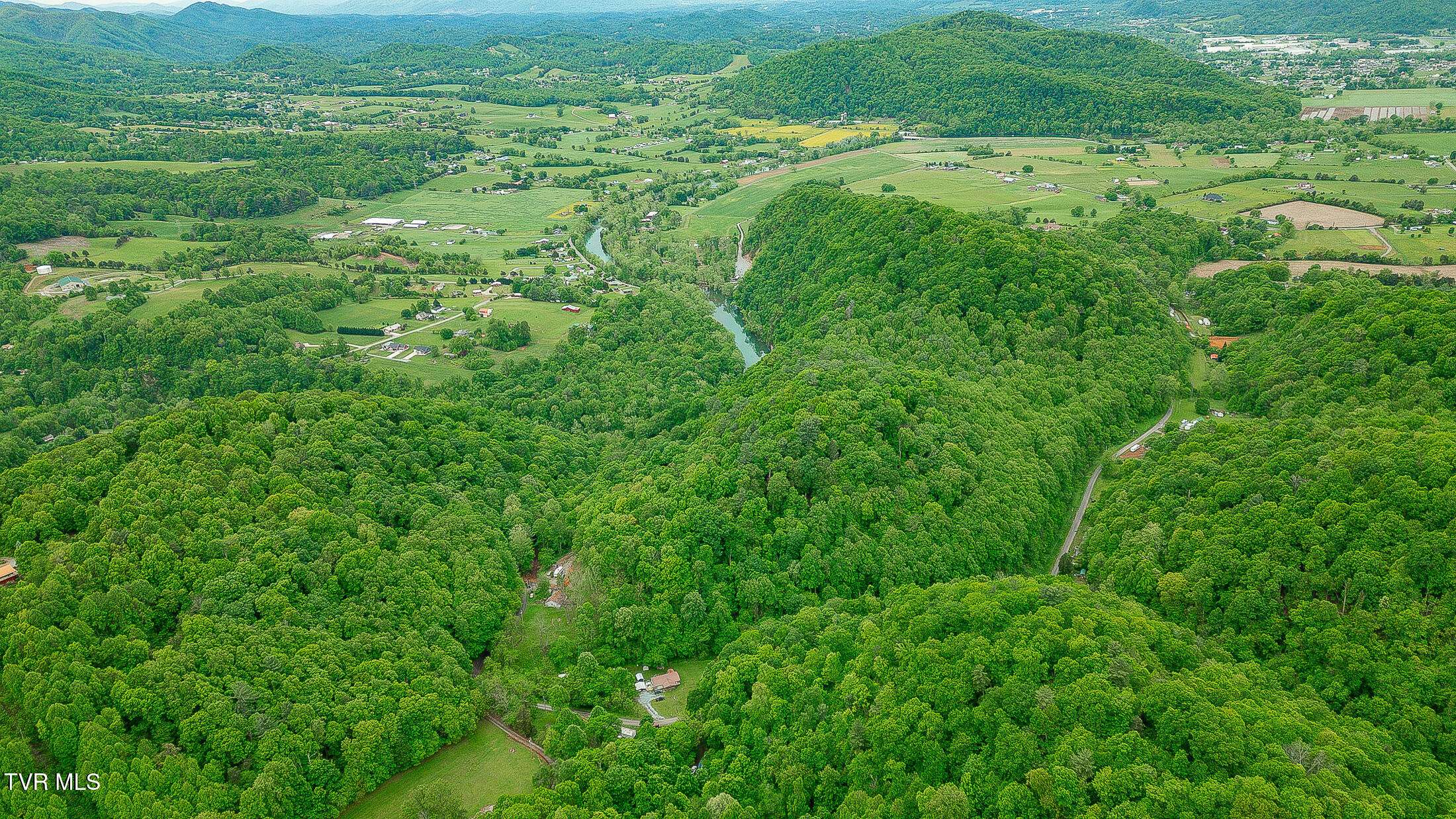Elizabethton, TN 37643,394 Bishop Hollow RD