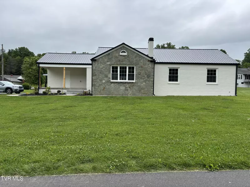 701 Parkway BLVD, Elizabethton, TN 37643