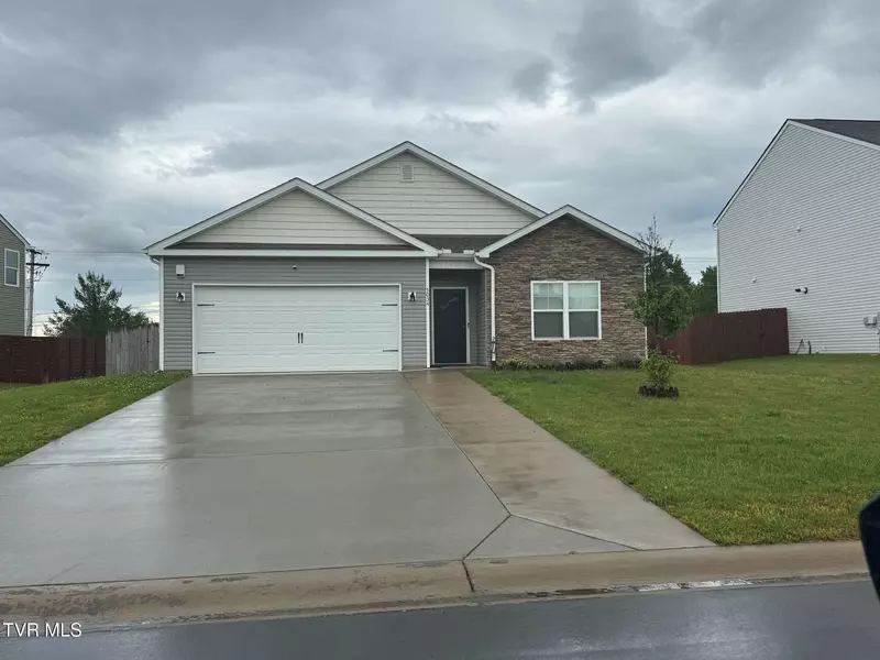 5034 Wildlife CIR, Piney Flats, TN 37686