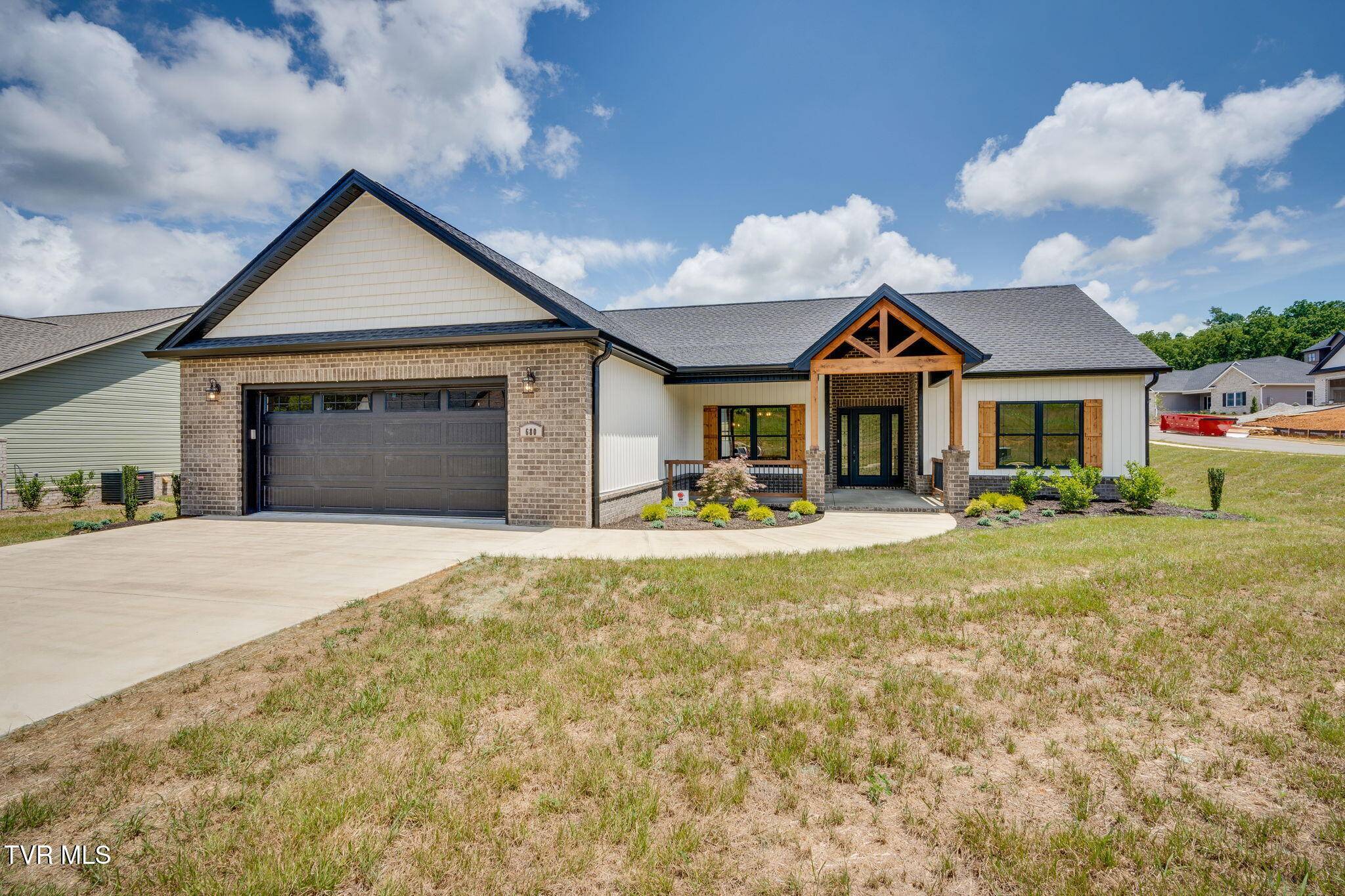 680 Twilight FLS, Jonesborough, TN 37659