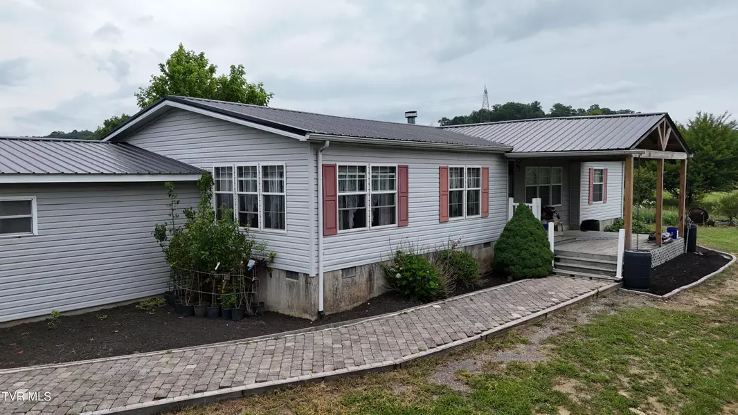 1168 Webster Valley RD, Rogersville, TN 37857