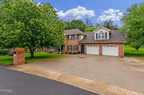 Johnson City, TN 37604,821 Regency DR