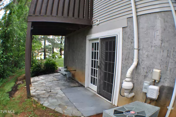 Johnson City, TN 37604,2700 Indian Ridge RD #23