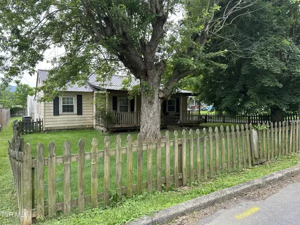 829 Harding AVE,  Johnson City,  TN 37604