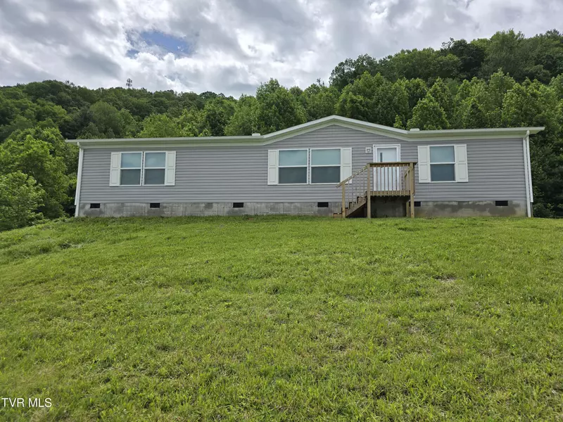 3216 Unicoi DR, Unicoi, TN 37692