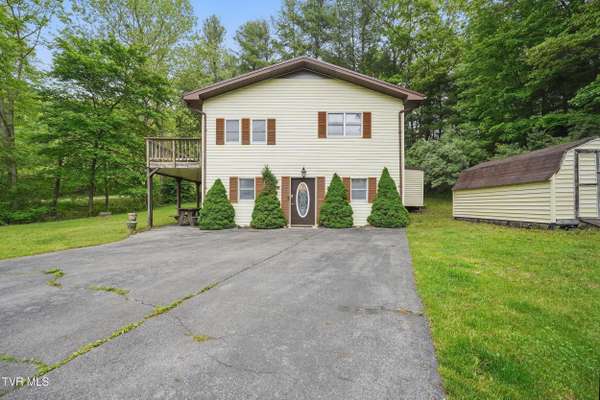 8020 Rock Switch RD, Wise, VA 24293