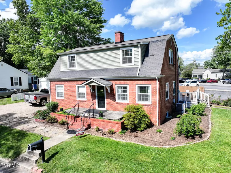108 Rogers ST, Rogersville, TN 37857