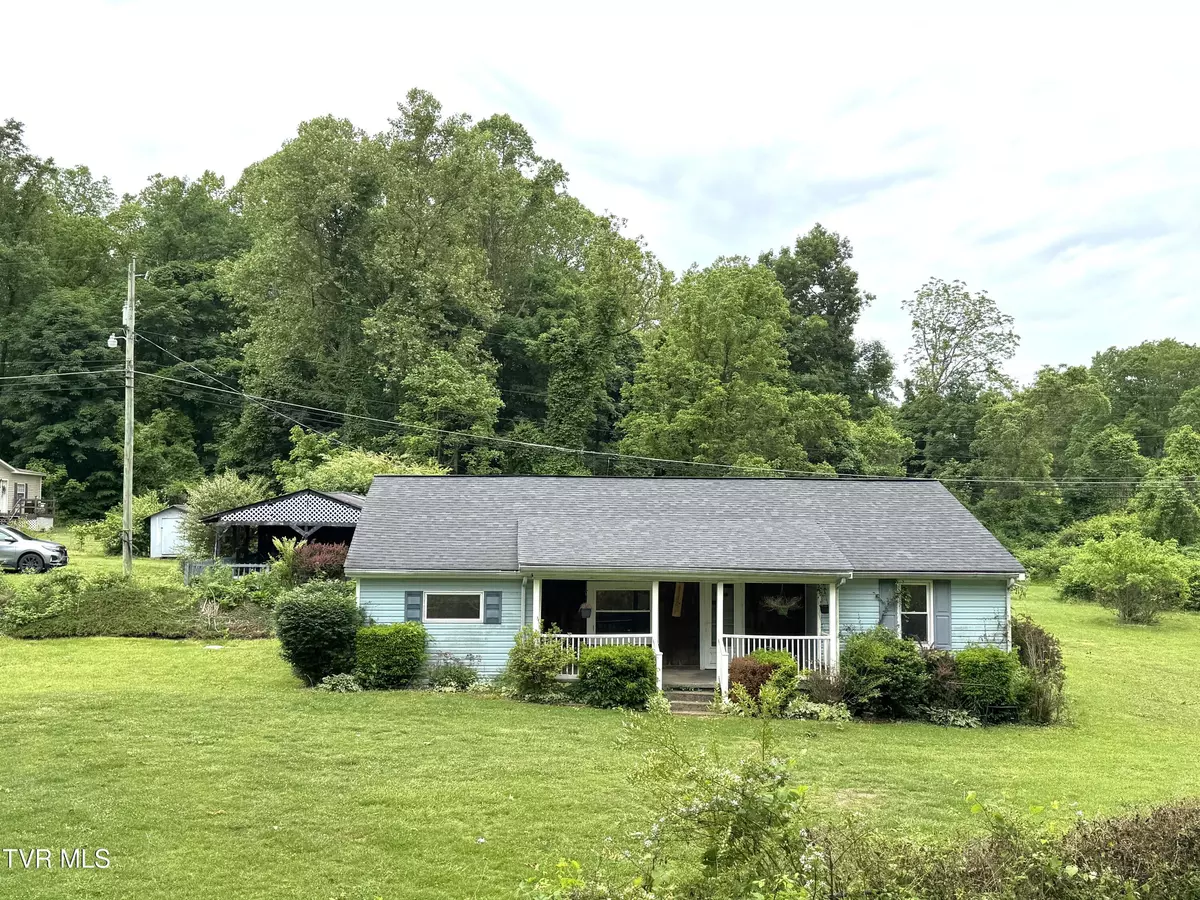 Big Stone Gap, VA 24219,142 Sheryl Turner RD