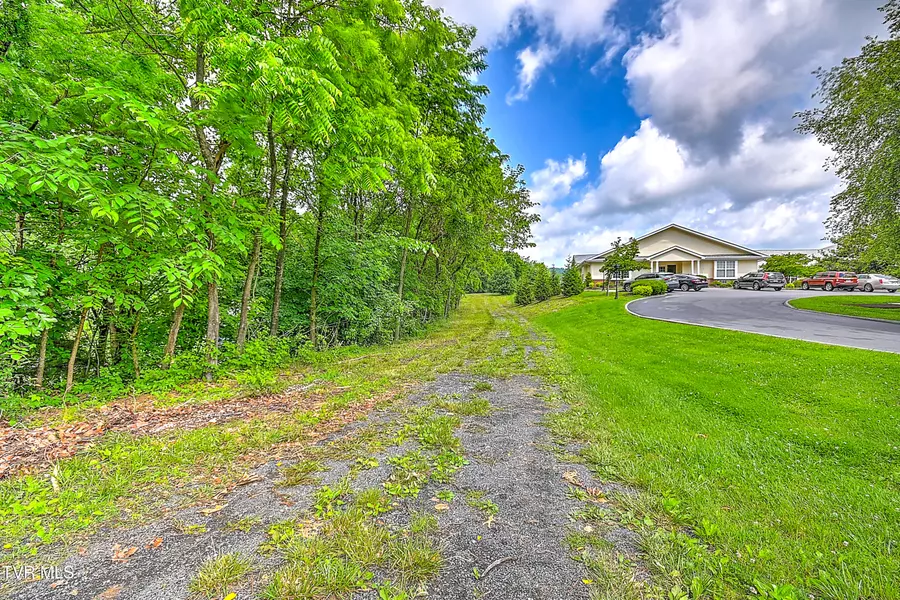 850 Meadow View RD, Bristol, TN 37620
