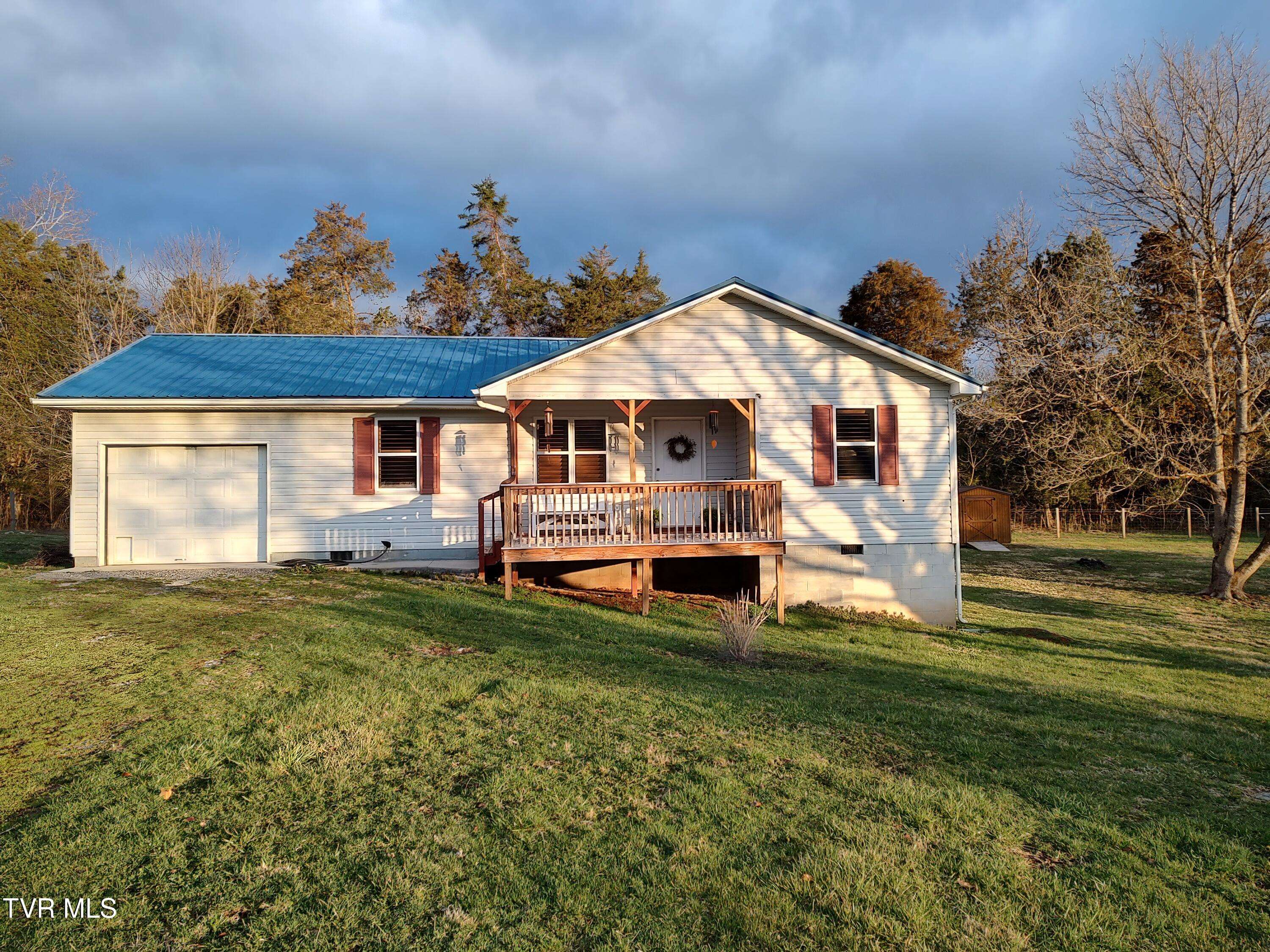 3742 Beech Grove RD, Jonesville, VA 24263