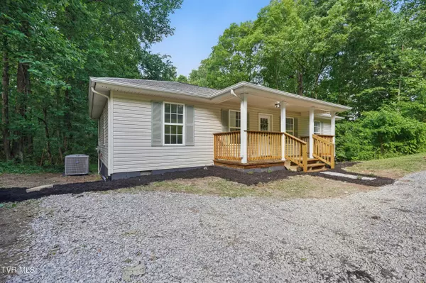 Gray, TN 37615,142 Rhody DR