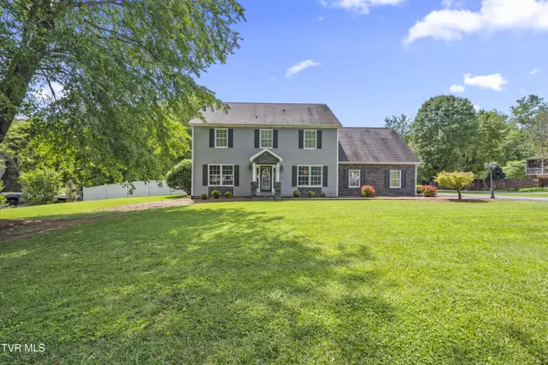 302 Roscommon DR, Bristol, TN 37620