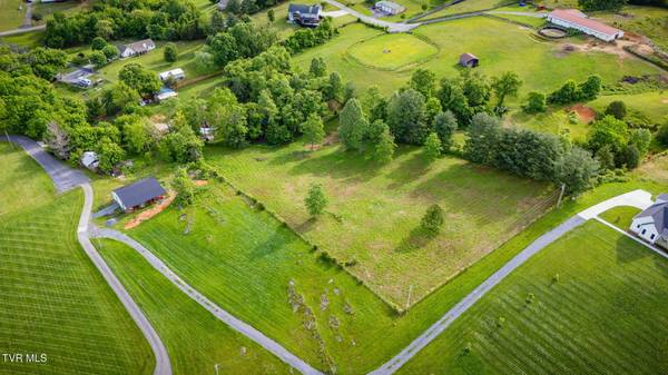 141 Stanley RD, Johnson City, TN 37615
