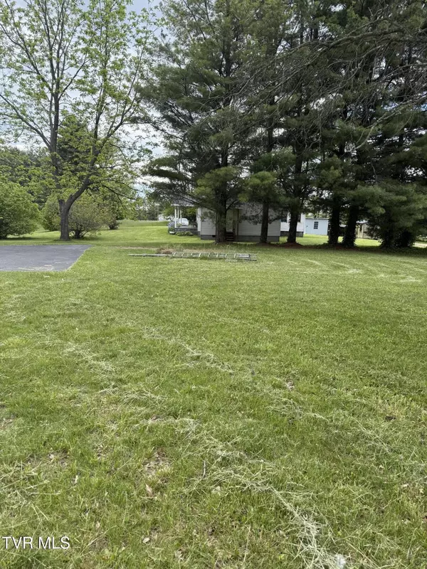 Saint Paul, VA 24283,14313 Sandy Ridge RD