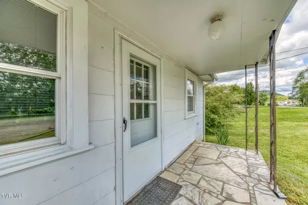 Bristol, TN 37620,110 Hemlock LN