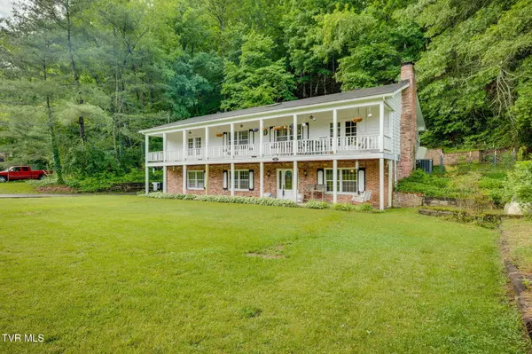Bristol, TN 37620,102 Hidden Valley RD