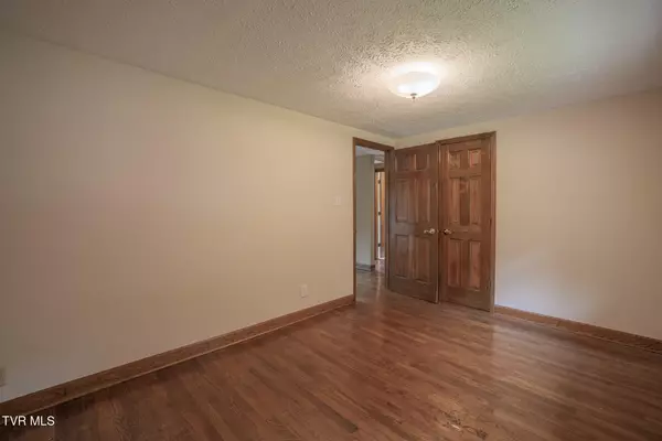 Mount Carmel, TN 37645,524 Cherokee DR