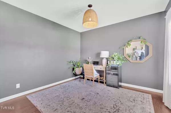 Piney Flats, TN 37686,2281 Egret LN