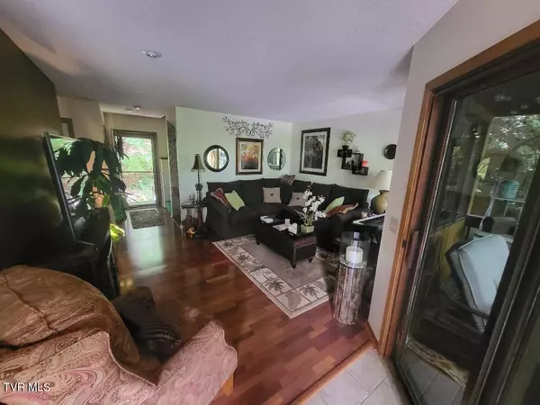Johnson City, TN 37601,311 Autumn Chase #311