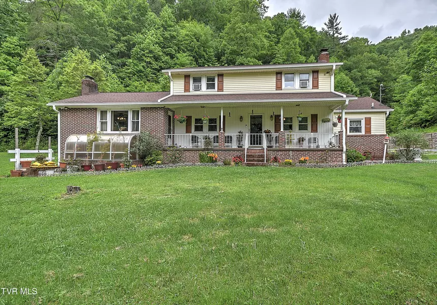 24483 Cave Creek RD, Abingdon, VA 24211