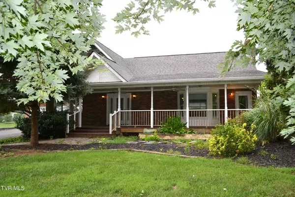 290 Kinchloe Mill RD, Jonesborough, TN 37659