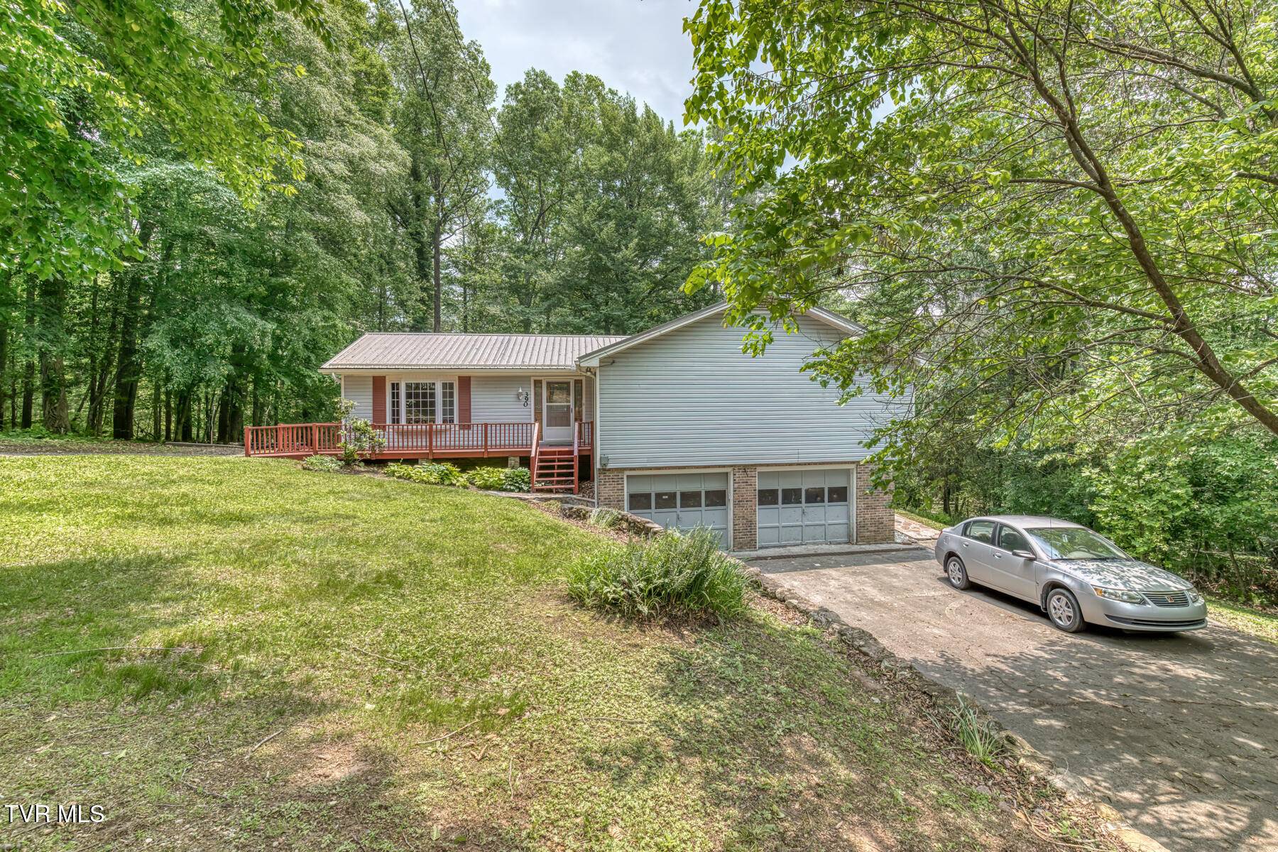 Mountain City, TN 37683,390 Hillcrest DR