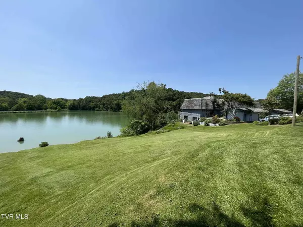 Bristol, TN 37620,81 Wellington