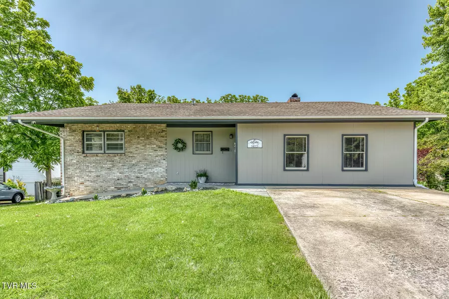 1402 Skyline DR, Johnson City, TN 37604