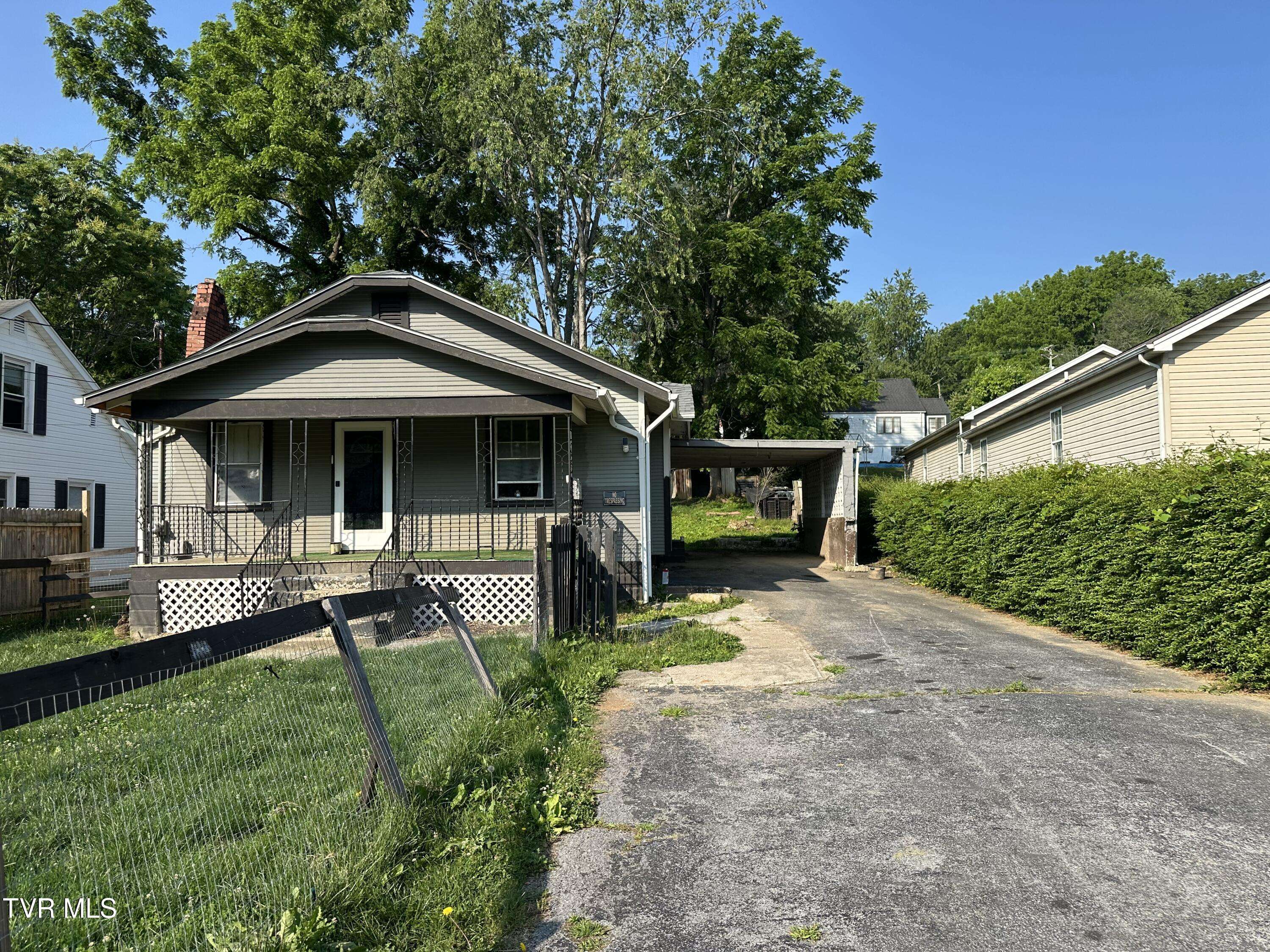 Bristol, VA 24201,276 Spurgeon LN