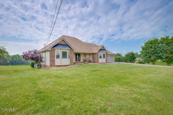 Jonesborough, TN 37659,229 Ridgecrest RD