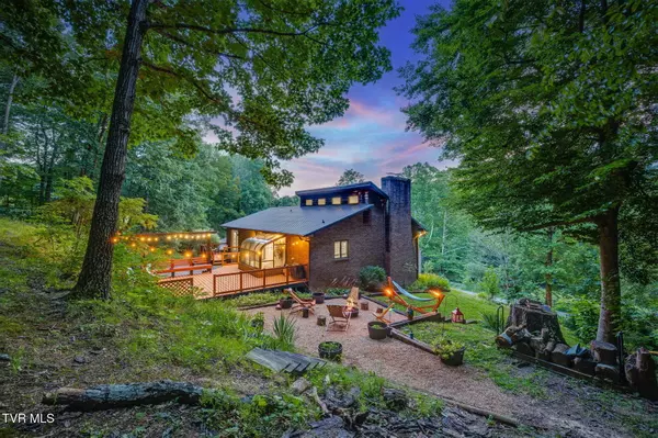 Gray, TN 37615,280 Possum Hollow RD