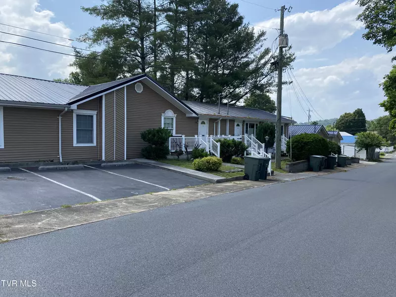 1411 G ST, Elizabethton, TN 37643